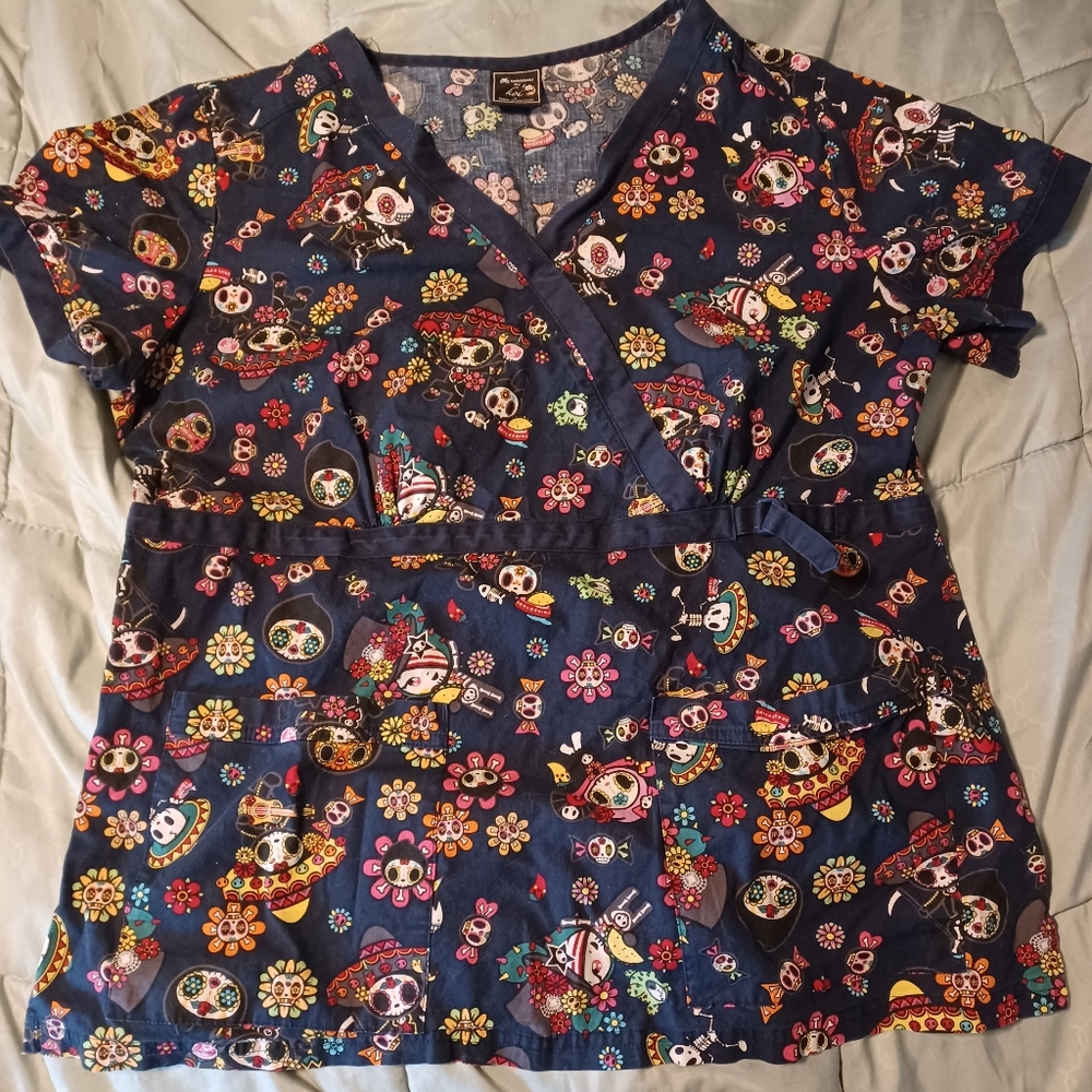 Scrub top